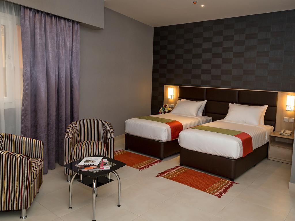 Florida Square Hotel Dubai Exterior foto